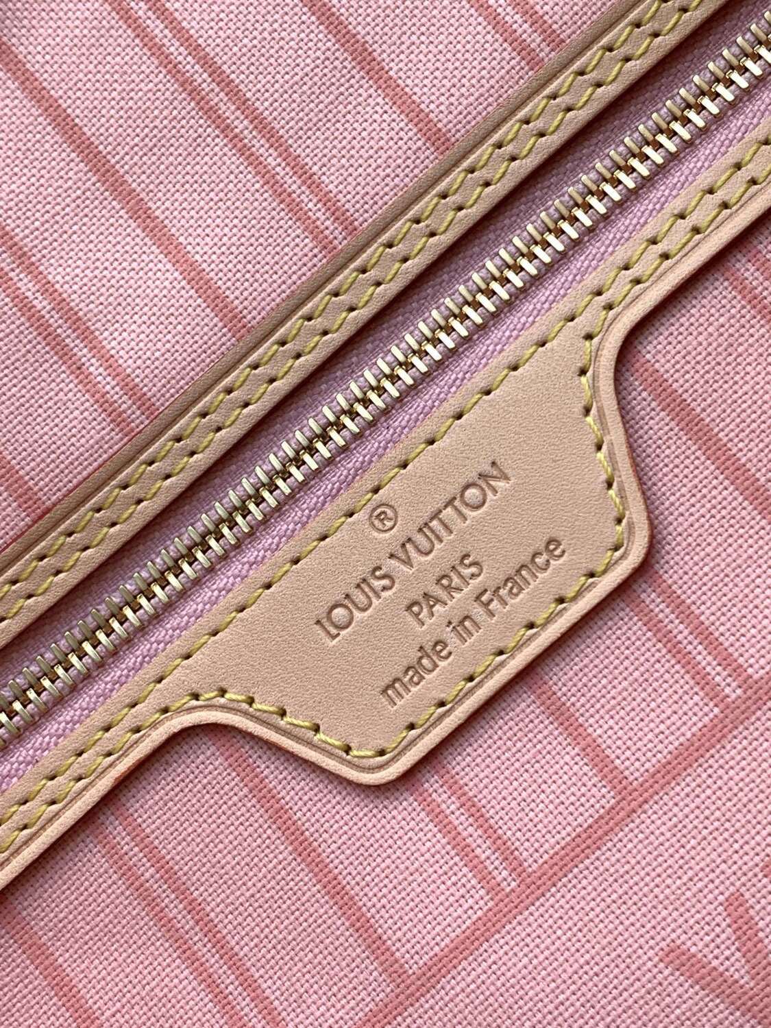 Louis Vuitton Neverfull MM Tote Bag Rose Ballerine