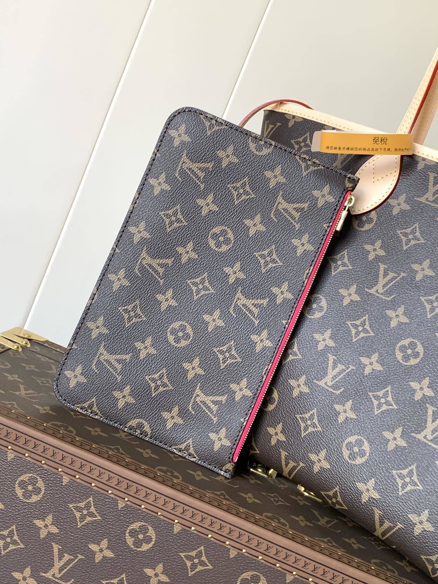 Louis Vuitton Neverfull MM Rose Pondichery