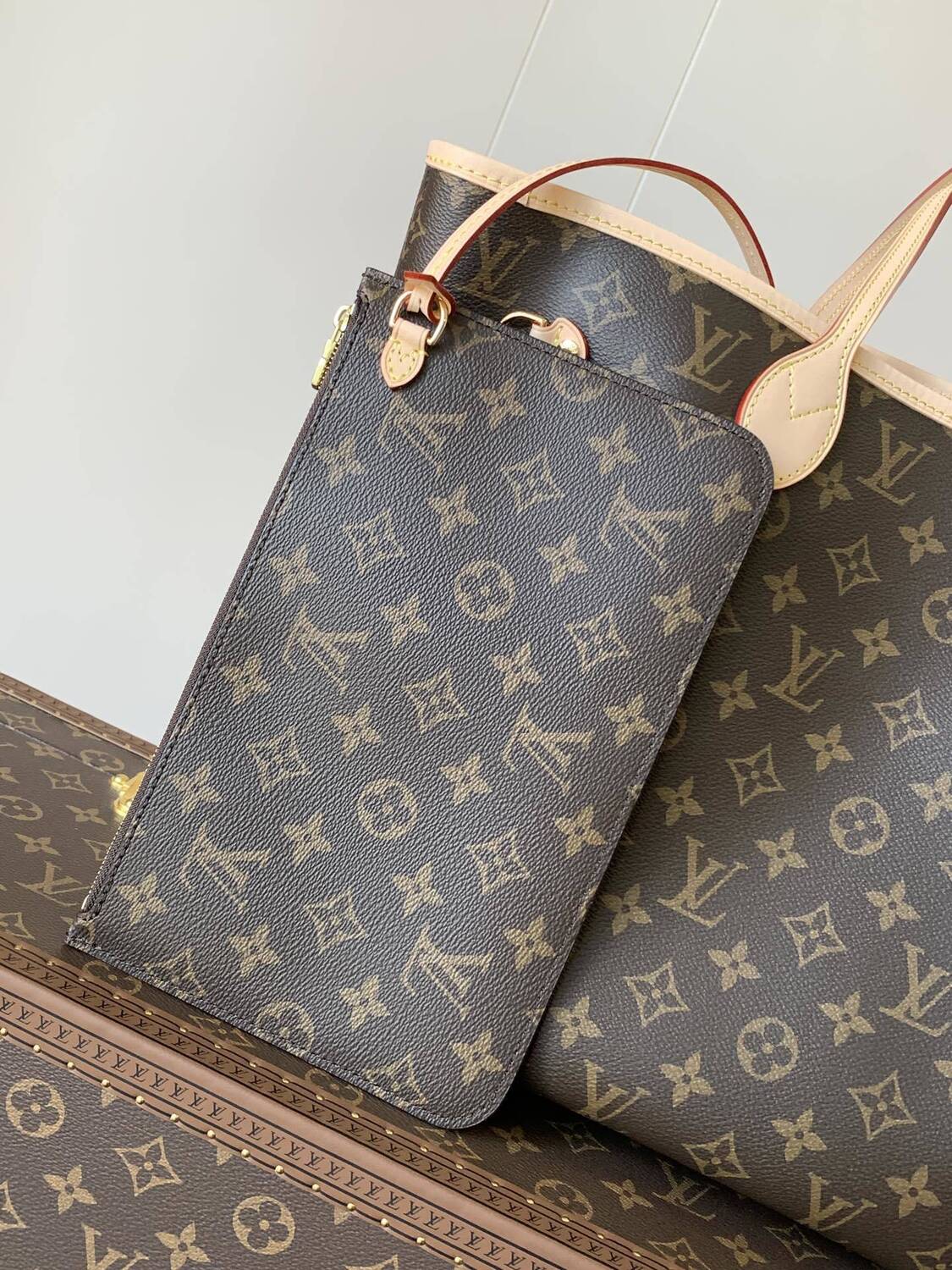 Louis Vuitton Neverfull MM Tote Bag Rose Beige