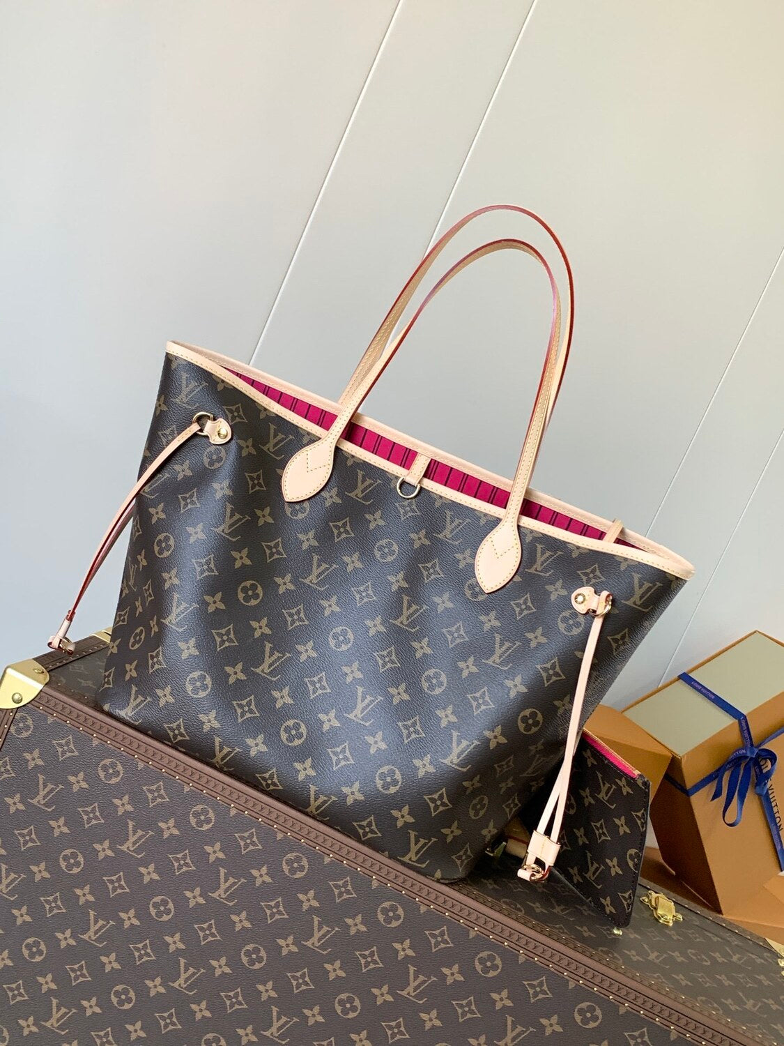 Louis Vuitton Neverfull MM Rose Pondichery