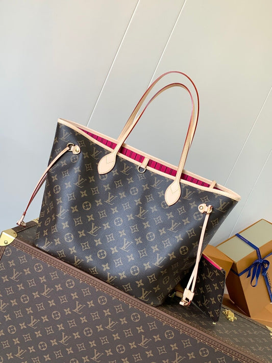 Louis Vuitton Neverfull MM Rose Pondichery