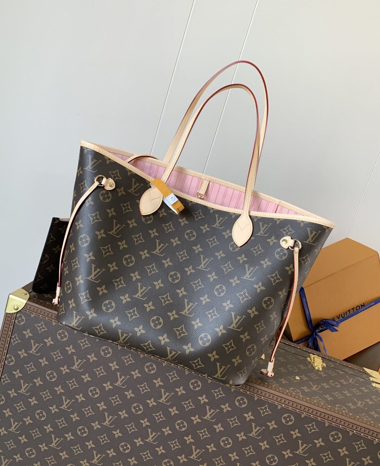Louis Vuitton Neverfull MM Tote Bag Rose Ballerine